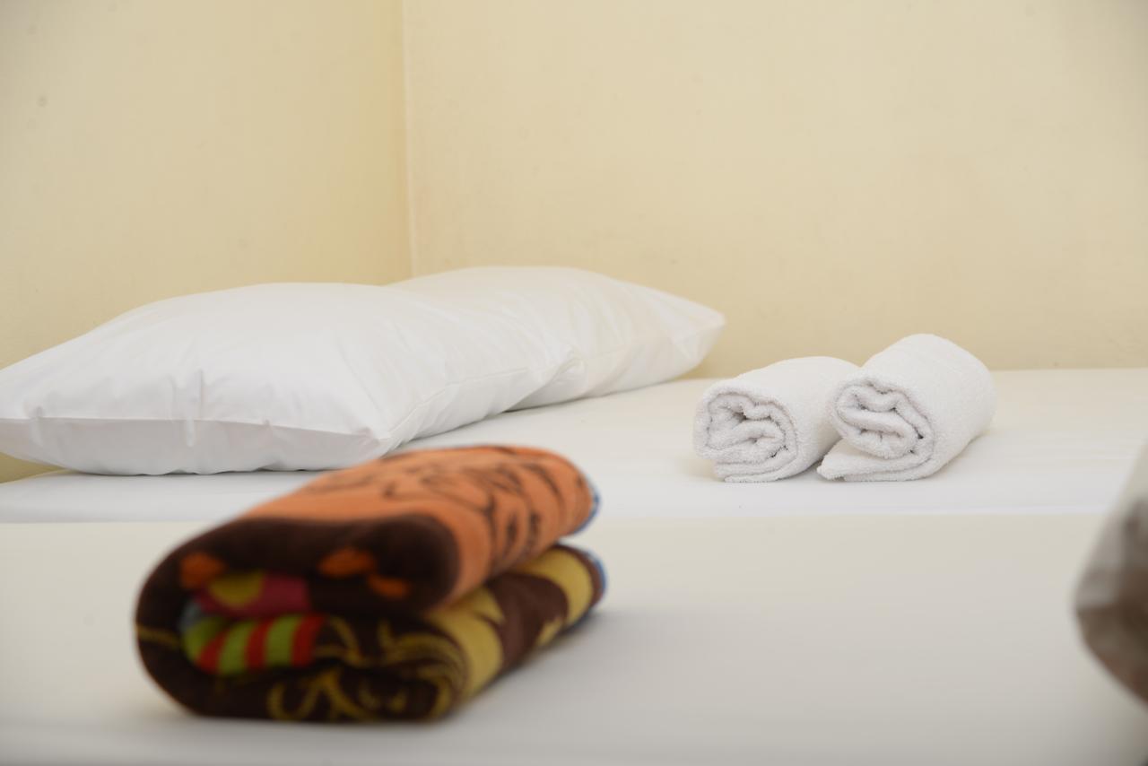 Bankaikow Hostel Kanchanaburi Ngoại thất bức ảnh