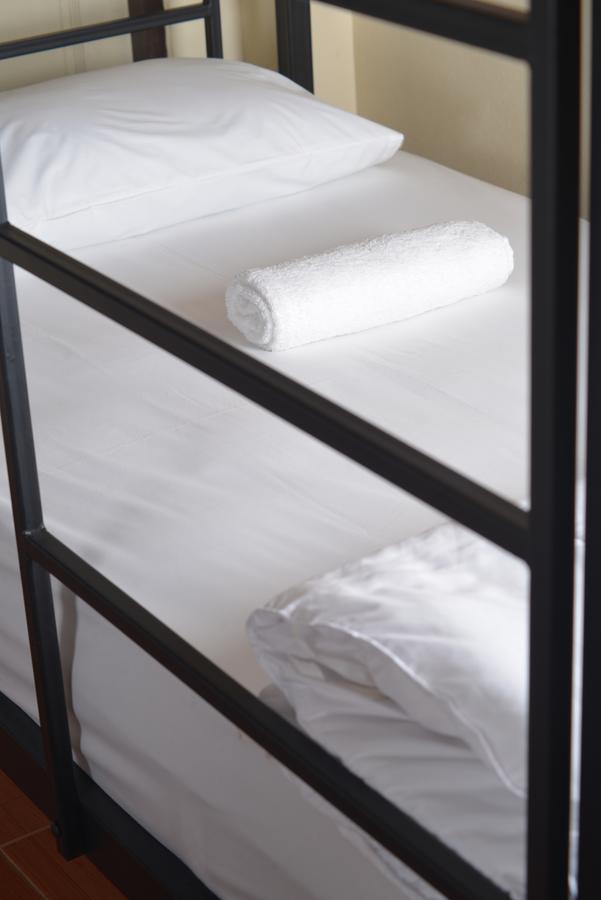 Bankaikow Hostel Kanchanaburi Ngoại thất bức ảnh